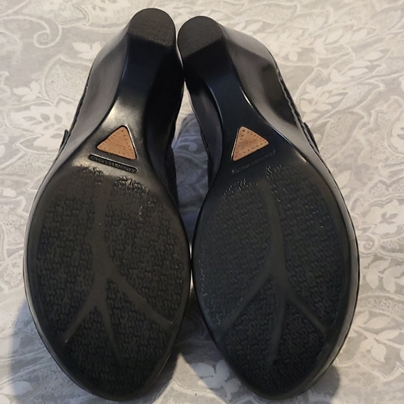CLEARANCE /Make an offer! Born Mule Wedges sz 9 - Picture 5 of 7